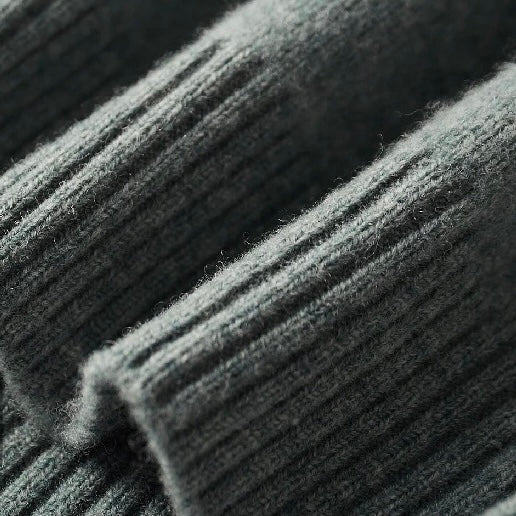 OLD MONEY Turtleneck Sweater